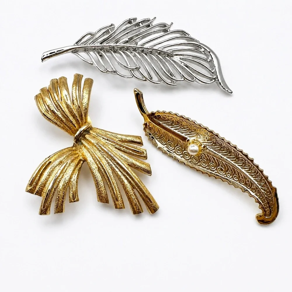 Vintage Gerrys Brooch Lot 3pc Gold‎ Silver Tone Feather Leaf Pearl Bow Pins